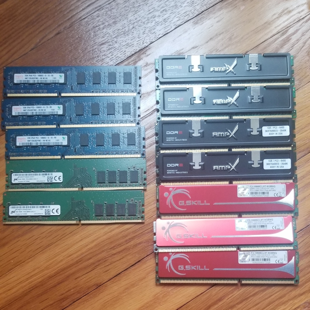 Computer RAM and Parts Lot - Picture 2 of 8